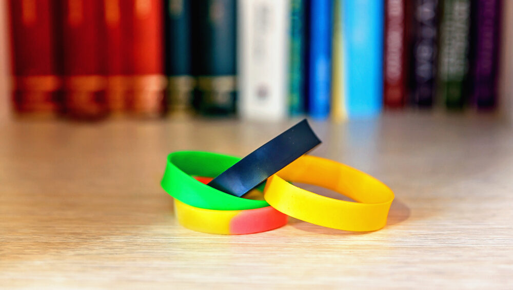 Many Uses of Silicone Wristbands